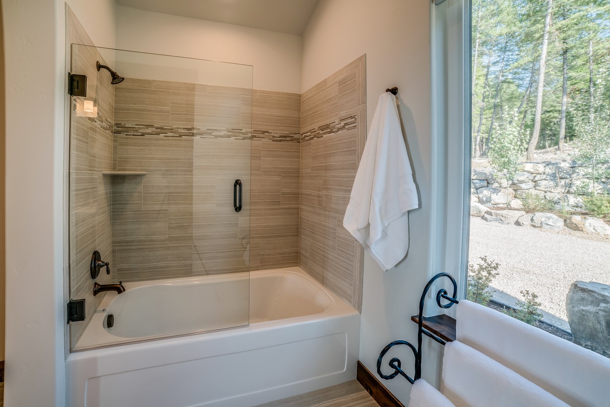 Shower & Tub Installation in Georgetown